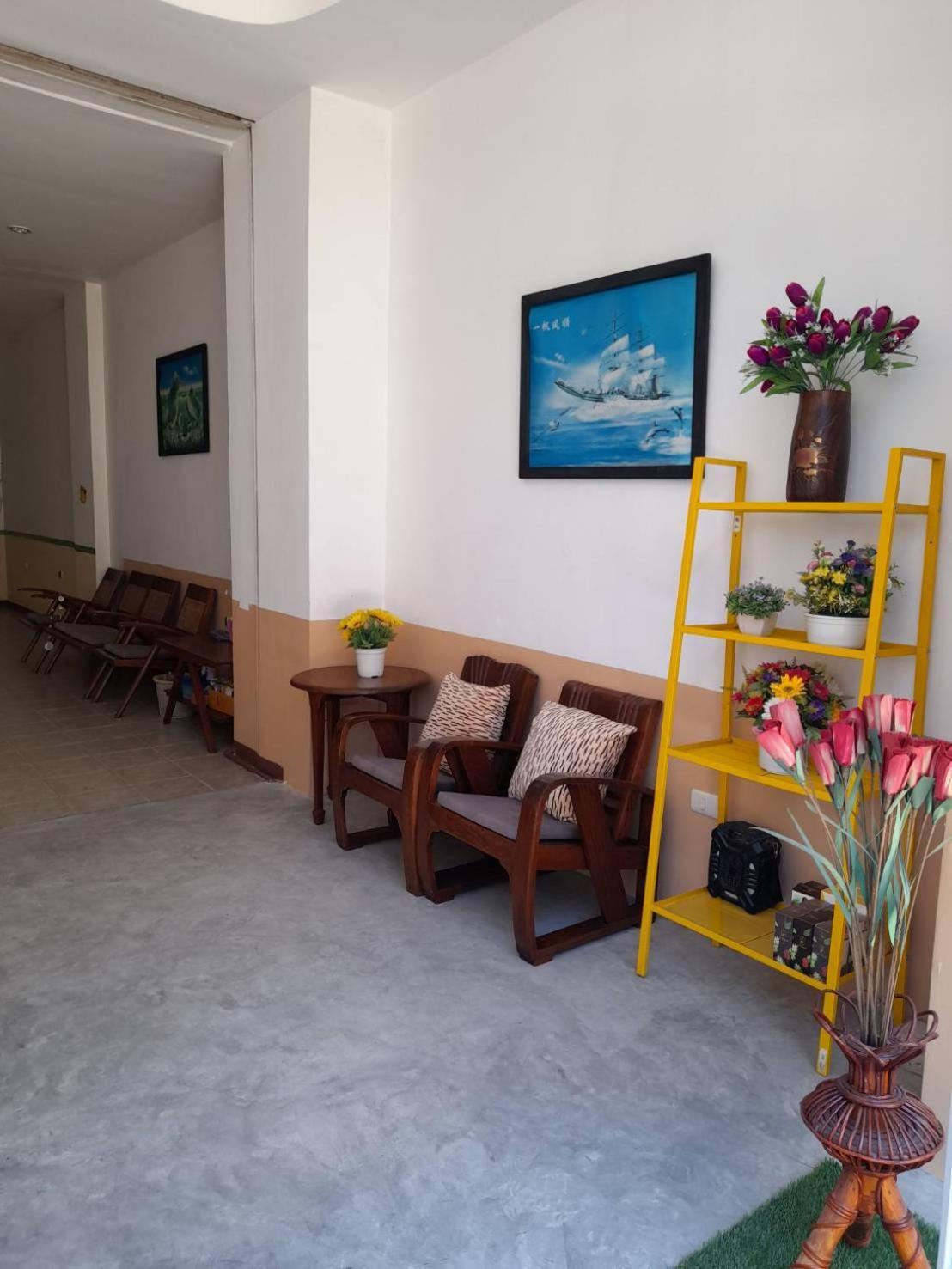 White House By Sorot ตึกขาวโดยโสรฬ Daire Jomtien Beach Dış mekan fotoğraf